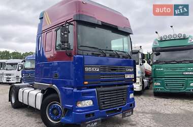Тягач DAF XF 95 2000 в 