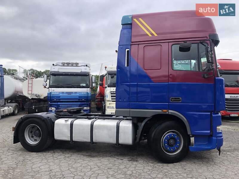 Тягач DAF XF 95 2000 в Виннице