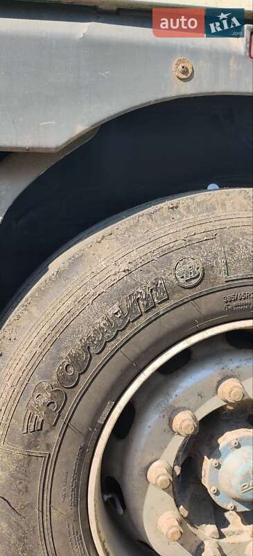 Тягач DAF XF 95 1998 в Харкові