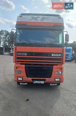 Тягач DAF XF 95 2002 в 
