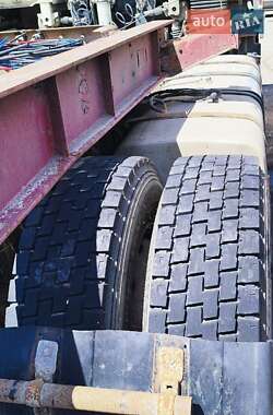 Контейнеровоз DAF XF 95 2004 в 