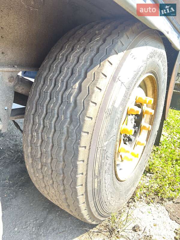 Тягач DAF XF 95 2004 в Ромнах