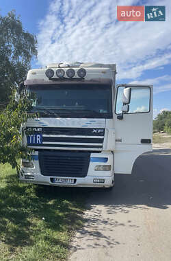 Тентований DAF XF 95 2003 в Харкові