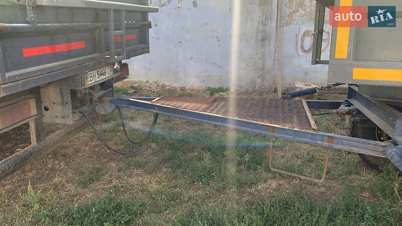 Зерновоз DAF XF 95 2002 в Сарате фото 5 Зерновоз DAF XF 95 2002 в Сарате