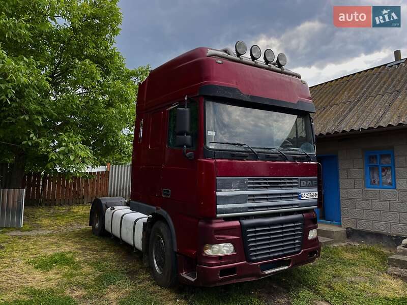 Тягач DAF XF 95 1999 в Виннице