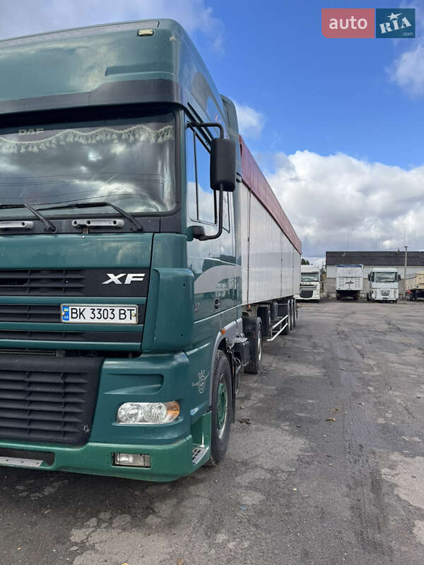 Зерновоз DAF XF 95 2006 в Остроге