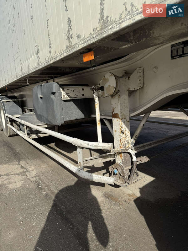 Зерновоз DAF XF 95 2006 в Остроге