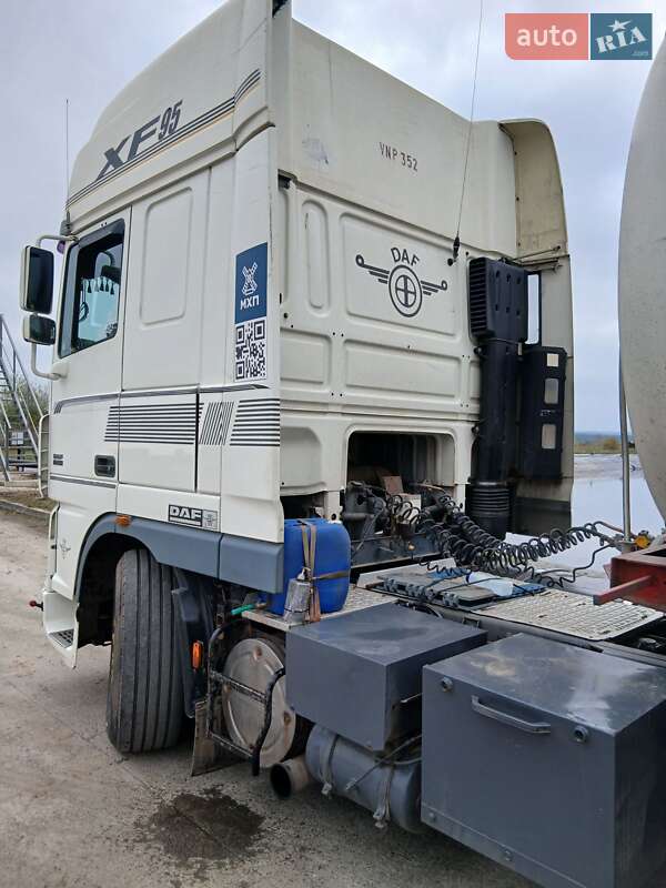 Тягач DAF XF 95 2006 в Гайсину