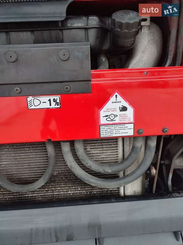 Вантажний фургон DAF XF 95 2006 в Кременчуці