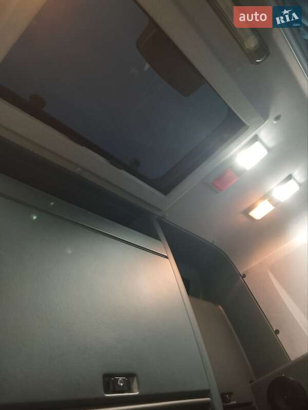 Вантажний фургон DAF XF 95 2006 в Кременчуці