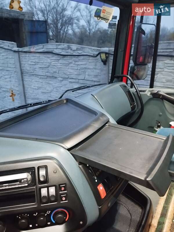 Вантажний фургон DAF XF 95 2006 в Кременчуці