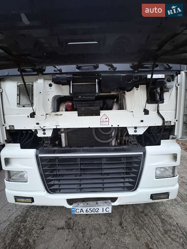 Тягач DAF XF 95 2000 в Черкассах