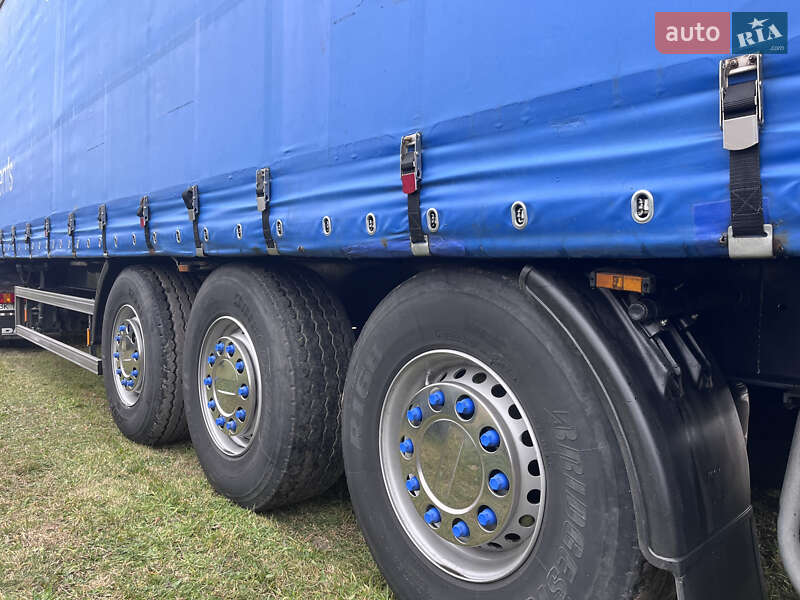 Тягач DAF XF 95 2000 в Рокитном