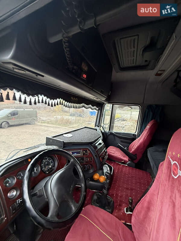 Тягач DAF XF 95 2000 в Павлограді