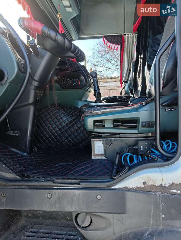 Контейнеровоз DAF XF 95 2004 в Днепре фото 7 Контейнеровоз DAF XF 95 2004 в Днепре