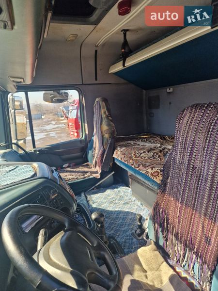 Тягач DAF XF 95 2006 в Черновцах