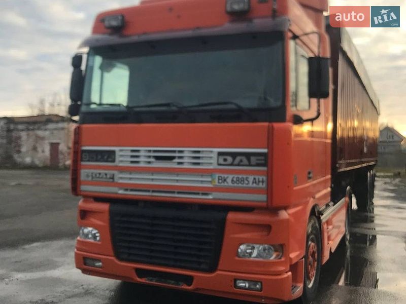 Контейнеровоз DAF XF 95 2000 в Костополе