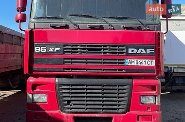 Тягач DAF XF 95 2002 в Житомире