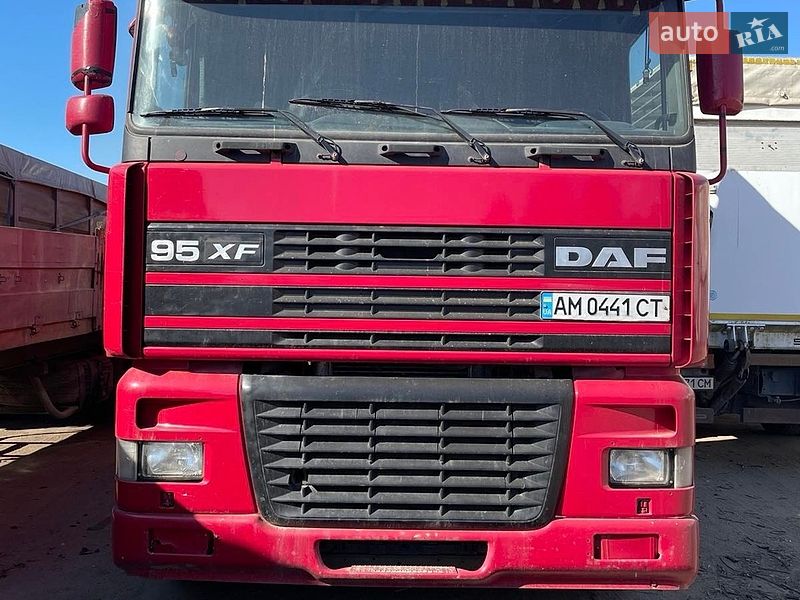 Тягач DAF XF 95 2002 в Житомирі