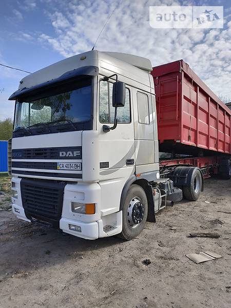 Тягач DAF XF 1997 в Каневе