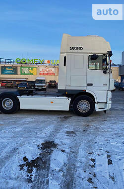 Рефрижератор DAF XF 2004 в Чернівцях