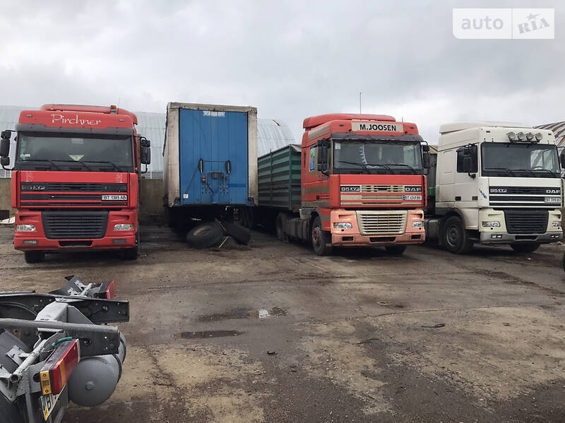 Тягач DAF XF 2000 в 
