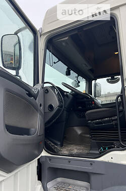 Тягач DAF XF 2016 в 