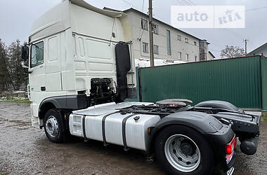 Тягач DAF XF 2015 в 