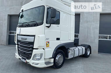 Тягач DAF XF 2015 в Мукачевому