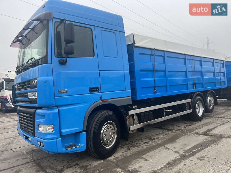 Контейнеровоз DAF XF 2005 в Одессе