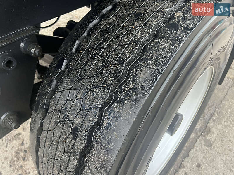 Контейнеровоз DAF XF 2005 в Одессе