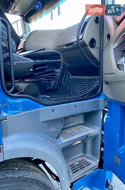 Тягач DAF XF 2007 в 