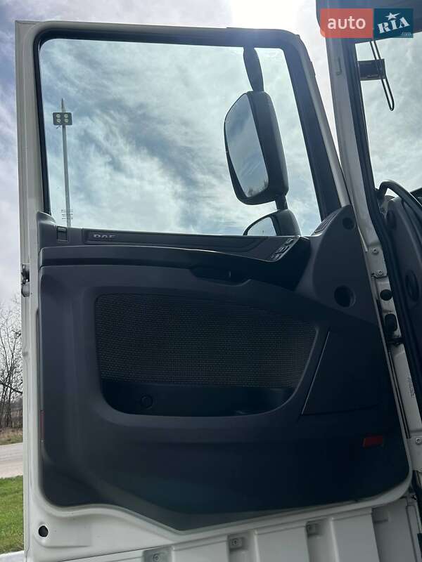 Тягач DAF XF 2015 в Киеве