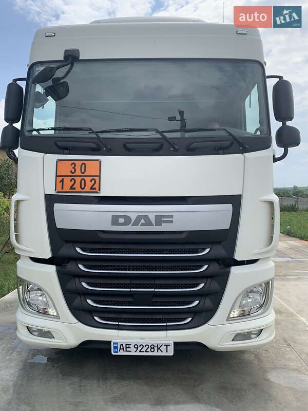 Тягач DAF XF 2015 в Днепре