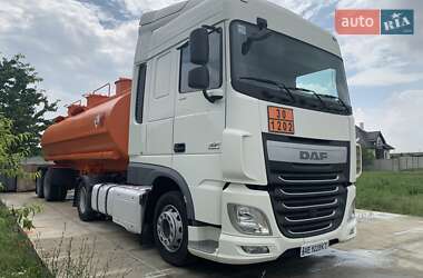 Тягач DAF XF 2015 в Дніпрі