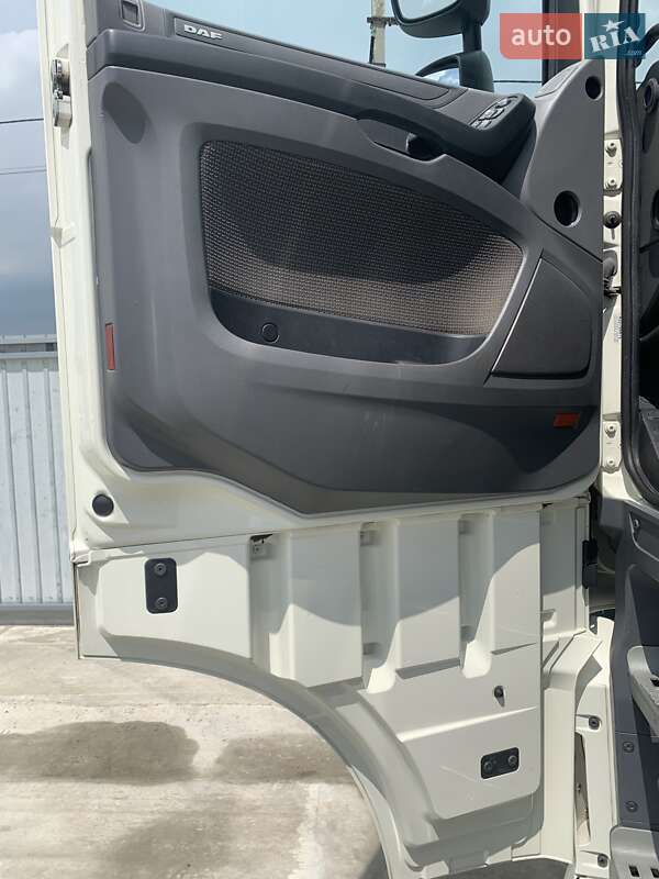 Тягач DAF XF 2015 в Днепре