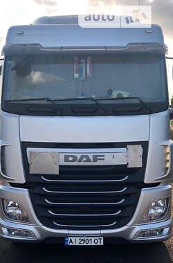Тягач DAF XF 2015 в 