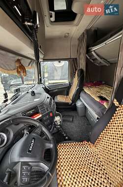 Тягач DAF XF 2015 в 