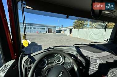 Тягач DAF XF 2015 в 