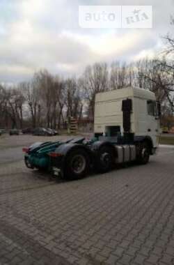 Тягач DAF XF 2001 в 