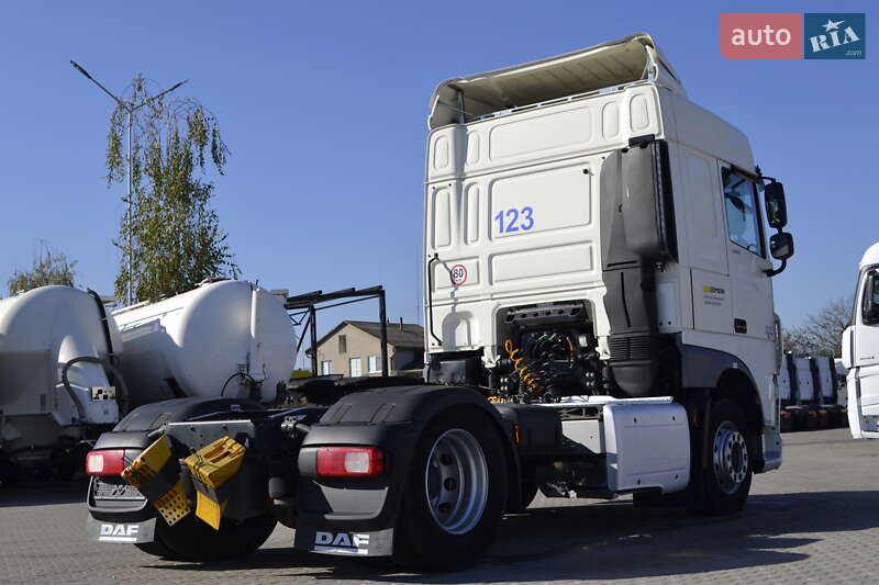 Тягач DAF XF 2015 в Хусті