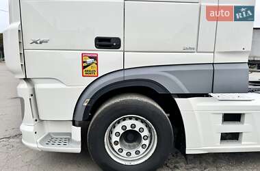 Тягач DAF XF 2017 в 