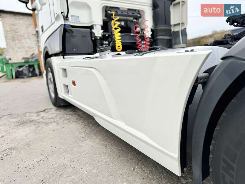 Тягач DAF XF 2017 в Ровно