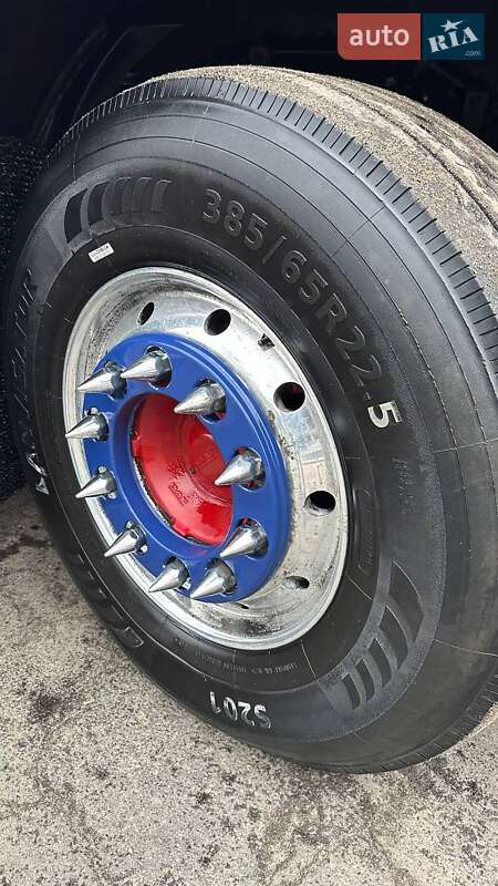 Тягач DAF XF 2016 в Ирпене