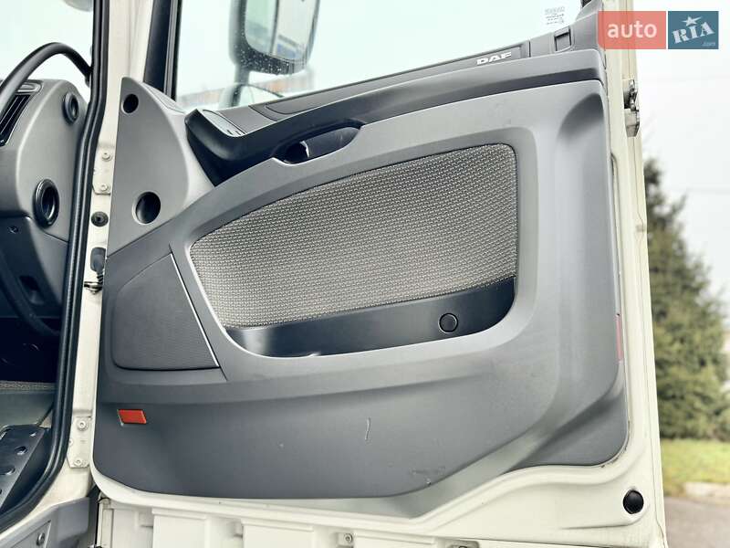 Тягач DAF XF 2015 в Ровно