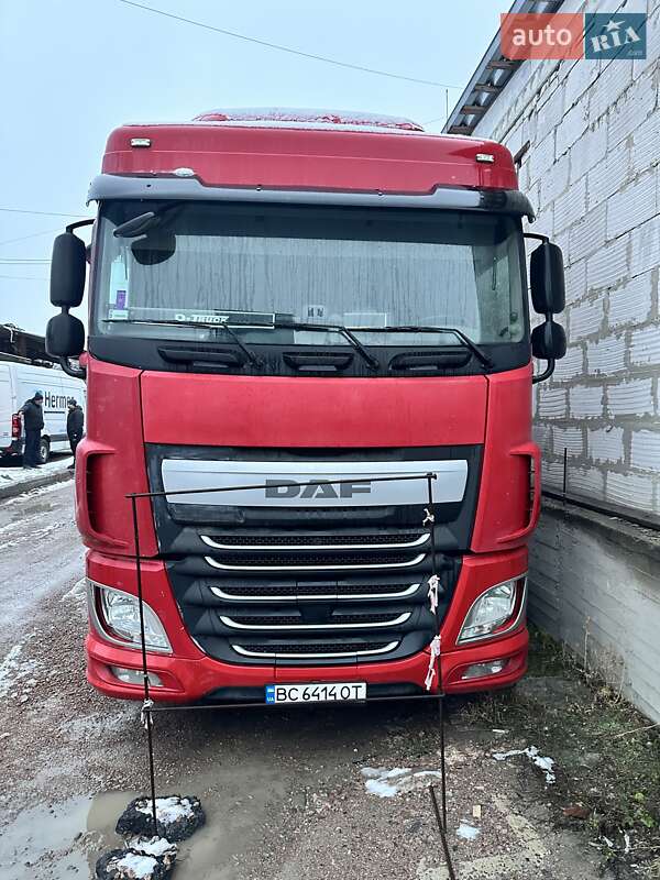 Тягач DAF XF 2014 в Киеве