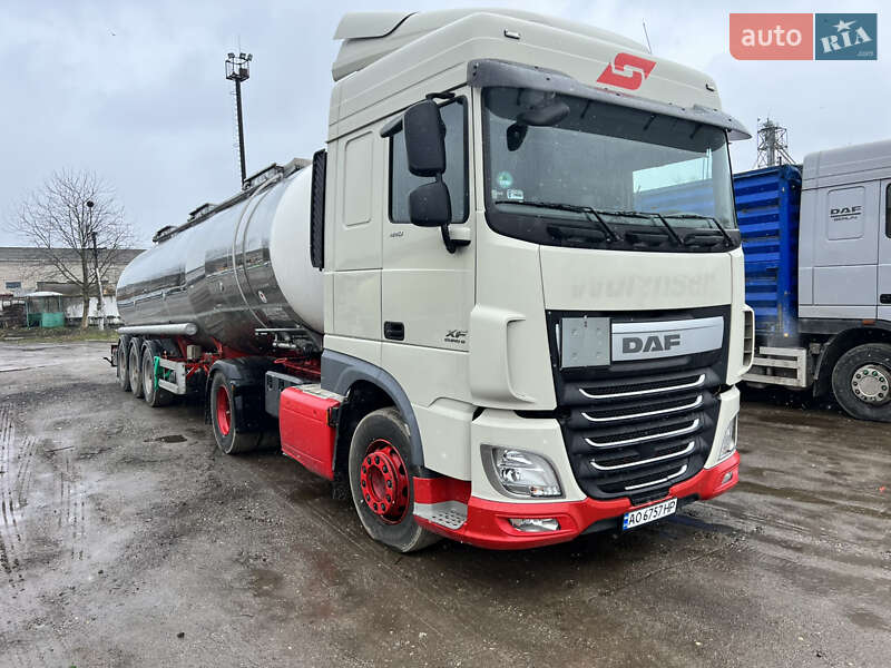 Тягач DAF XF 2015 в Киеве