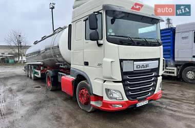 Тягач DAF XF 2015 в 