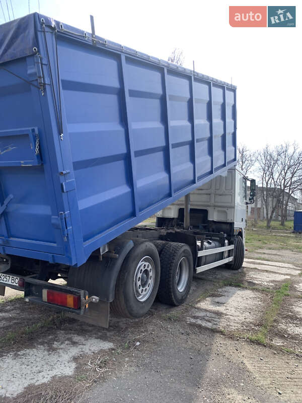 Самоскид DAF XF 2000 в Кривому Озері