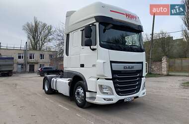 Тягач DAF XF 2015 в 